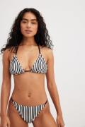 NA-KD Swimwear Bikinitruse i frotté med striper og tynne stropper - St...