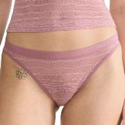 Sloggi Truser FREE Evolve Lace String Gammelrosa Sloggi 02 Dame