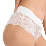 Triumph Truser Body Make-Up Illusion Lace Shorty Offwhite 46 Dame