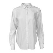 Stilig hvit skjorte med knappelukking