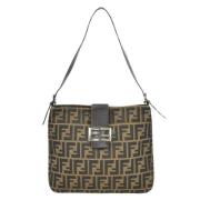 Pre-owned Brunt lerret Fendi skulderveske