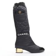 Pre-owned Svart stoff Chanel støvler