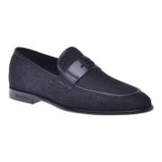 Loafer in black fabric