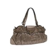 Pre-owned Leather handbags