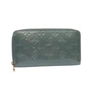 Pre-owned Gra Louis Vuitton lommebok i skinn