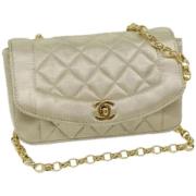 Pre-owned Silk chanel-bags