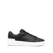 Lave Court Sneakers med Logo Patch