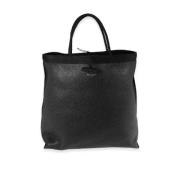 Pre-owned Leather totes