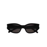 Women`s Cateye Sunglasses in Black