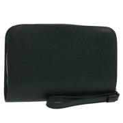 Pre-owned Leather clutches