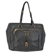 Pre-owned Leather handbags