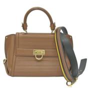 Pre-owned Leather handbags