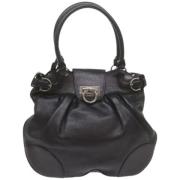 Pre-owned Leather handbags