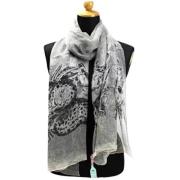 Pre-owned Silk scarves