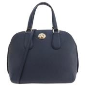 Pre-owned Fabric handbags