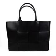 Pre-owned Leather totes