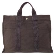 Pre-owned Fabric handbags