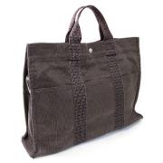 Pre-owned Fabric handbags