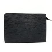 Pre-owned Leather clutches