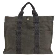 Pre-owned Canvas handbags