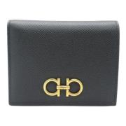 Pre-owned Leather wallets