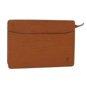 Pre-owned Leather clutches