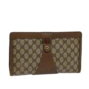 Pre-owned Leather clutches