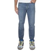 Slim Tapered Jean River