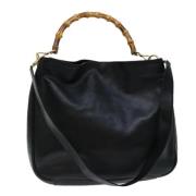 Pre-owned Leather shoulder-bags