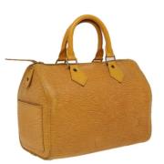 Pre-owned Leather handbags