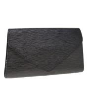 Pre-owned Leather clutches