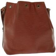 Pre-owned Leather shoulder-bags