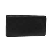 Pre-owned Leather wallets