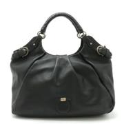 Pre-owned Leather handbags