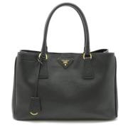 Pre-owned Leather prada-bags