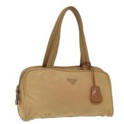 Pre-owned Nylon handbags