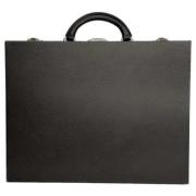 Pre-owned Leather briefcases