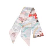 Pre-owned Silk scarves