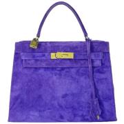 Pre-owned Canvas handbags