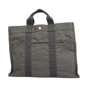 Pre-owned Canvas totes