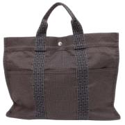 Pre-owned Canvas handbags