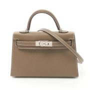 Pre-owned Leather handbags