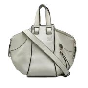 Pre-owned Leather handbags