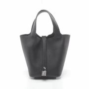 Pre-owned Leather handbags