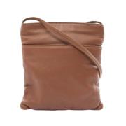 Pre-owned Leather shoulder-bags