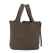 Pre-owned Leather shoulder-bags