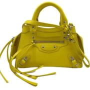 Pre-owned Leather handbags