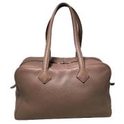 Pre-owned Leather shoulder-bags