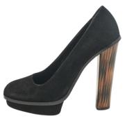 Pre-owned Suede heels