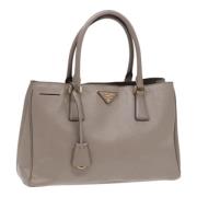 Pre-owned Leather handbags